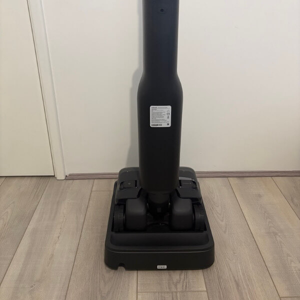 B61F1519 C01E 4B3B A770 DFBD584F8231 1 105 c Roborock F25 Ultra Review - Advanced Steam Power Meets Everyday Floor Care