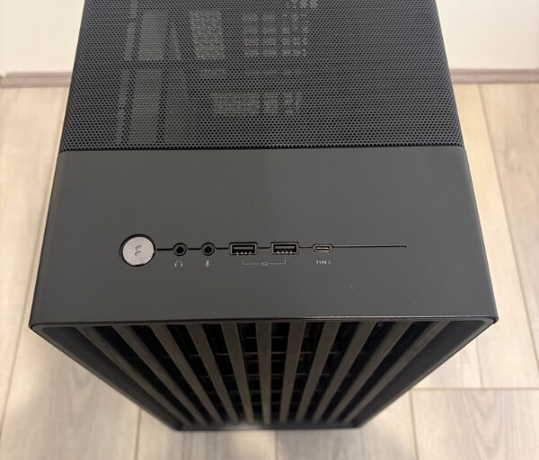 BC1327CA 8DE3 488B B144 DAF2305400E5 1 105 c Fractal North XL Momentum Edition Review - Scandinavian Style, Performance Ready