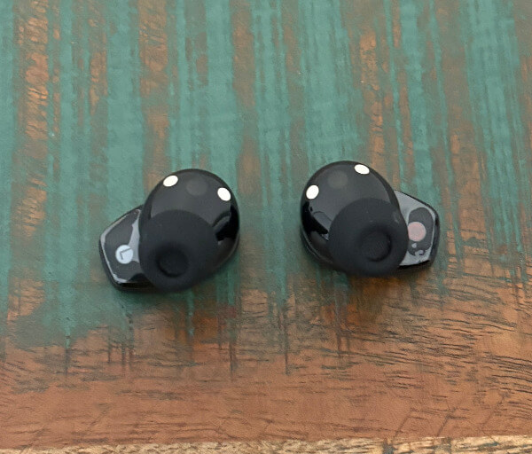 IMG 3917 Edifier NeoDots Review: Hybrid Drivers and Smart ANC in a Refined True Wireless Package