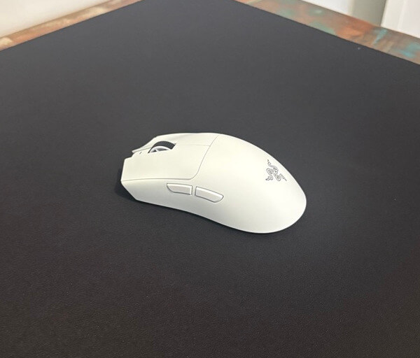 6FF5A629 6245 4054 8032 A33FB7226907 1 105 c Razer Viper V4 Pro Review: Precision, Speed and Competitive Comfort