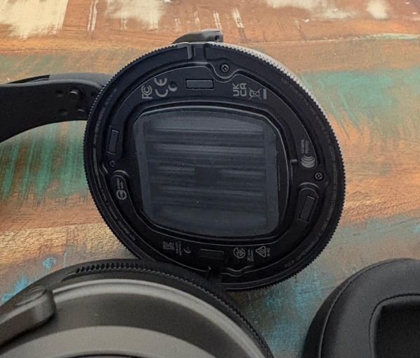 1D6140F7 3F82 4595 BA2A A35C01D78F74 1 105 c Audeze Maxwell 2 Review: Audiophile Gaming Sound With Serious Wireless Versatility