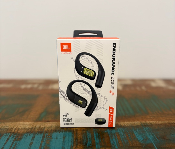 3BE5F78B 1B95 4006 A8B3 22D39316ED6F 1 105 c JBL Endurance Zone Review: Open-Ear Sports Earbuds Built for Active Listening