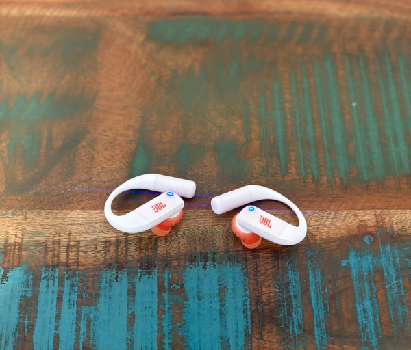 4A977F8B 4341 4DE1 8A75 EFFD4F49D829 1 105 c JBL Endurance Peak 4 Review: Workout Earbuds That Stay Locked In