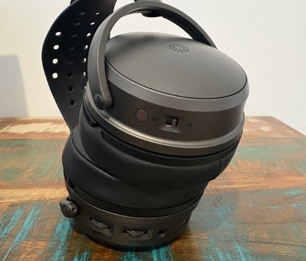 A9800E56 05A3 4EF8 98B3 4AF91E2D0943 1 105 c Audeze Maxwell 2 Review: Audiophile Gaming Sound With Serious Wireless Versatility