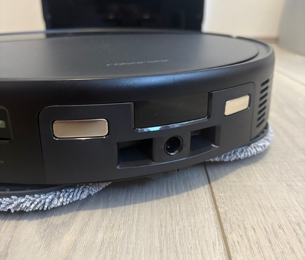 Roborock Saros 20 Review: Advanced Cleaning Power with Smarter Everyday Automation 16 ACD09B3A 124E 4E3C 8E5C 5345D1342EE5 1 105 c Roborock Saros 20 Review: Advanced Cleaning Power with Smarter Everyday Automation