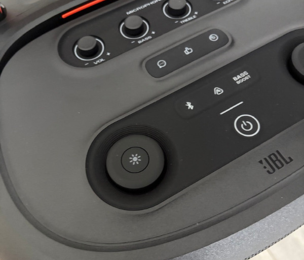 CDB9E01F 7163 4DAB 9515 BE2550357BC0 1 105 c JBL PartyBox 520 Review: A Powerful Portable Speaker Built for Big Sound