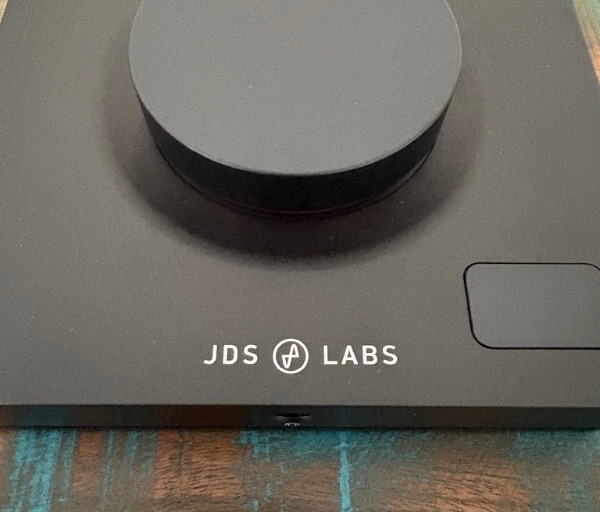 FB366DD3 E081 44CF 8452 9D52C3E58343 1 105 c JDS Labs Element IV Review: A Refined Desktop DAC/Amp Built for Serious Listening