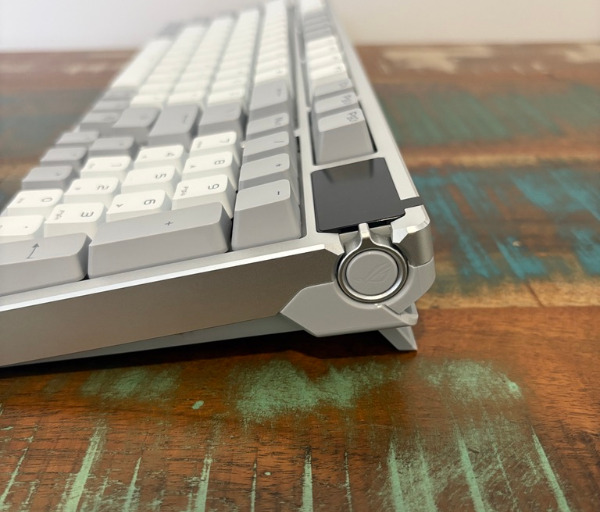 16E1BFA1 F2B0 4174 A81C 7640C8922EF8 1 105 c ASUS ROG Azoth 96 HE Review: A High-End Wireless Keyboard With Customisation at Its Core