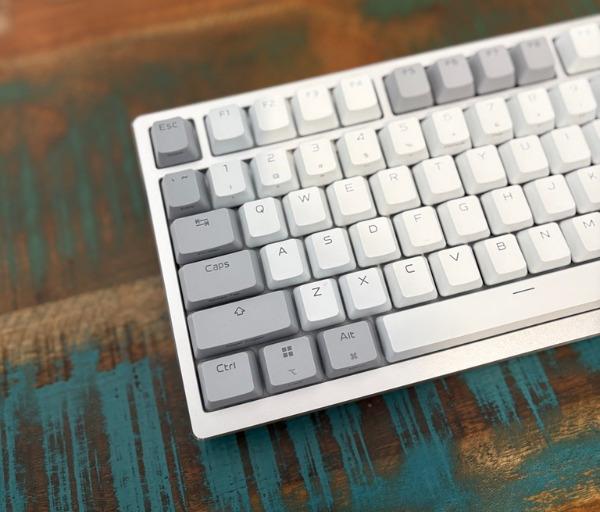 6662F11E 764F 47A4 9A58 F2DD5BE270DA 1 105 c ASUS ROG Azoth 96 HE Review: A High-End Wireless Keyboard With Customisation at Its Core