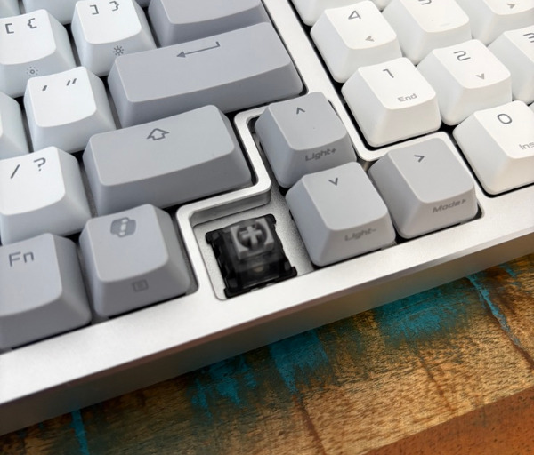 759D3508 8E32 4467 B161 160CA5372541 1 105 c ASUS ROG Azoth 96 HE Review: A High-End Wireless Keyboard With Customisation at Its Core