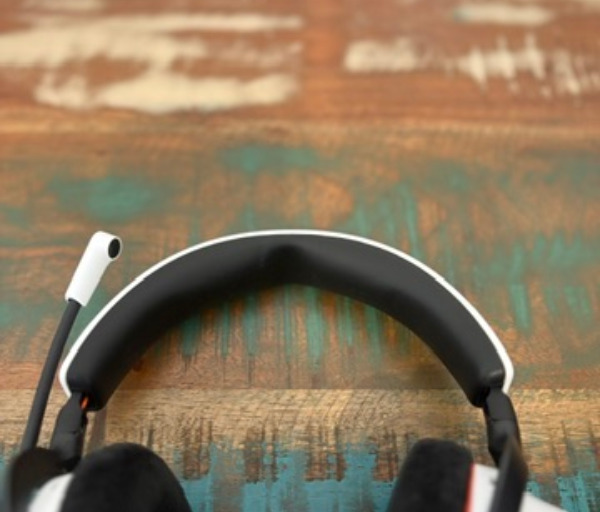 767BA5B0 ACA5 472B 8E55 90709A66808E 4 5005 c Beyerdynamic MMX 230 Review: Comfortable, Stylish, and Built for Immersive Wireless Gaming