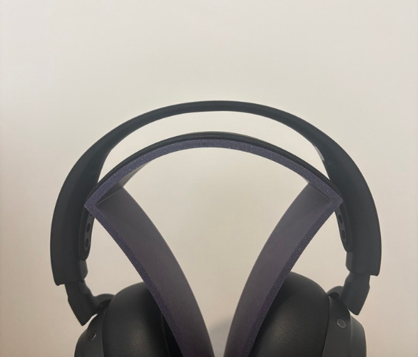 8B0B6875 0632 4961 9E55 1E96F568233B 1 105 c SteelSeries Arctis Nova Pro Omni Review: A Premium Wireless Headset Built for Serious Gaming