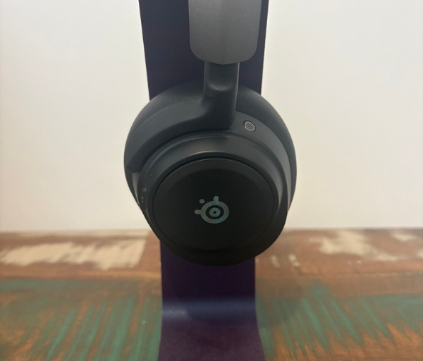 C94E635A 5F52 4F90 A800 7DF167C79DFB 1 105 c SteelSeries Arctis Nova Pro Omni Review: A Premium Wireless Headset Built for Serious Gaming