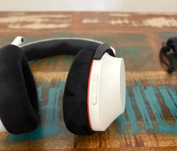 CEDDC9F2 A74F 41B5 BFFB A9D80ADD77FA 4 5005 c Beyerdynamic MMX 230 Review: Comfortable, Stylish, and Built for Immersive Wireless Gaming