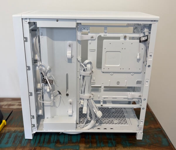 666F0E96 379A 4745 A84B E0C20F818E60 1 105 c Corsair FRAME 4000X RS Review: A Modular Mid-Tower Built for Customisation