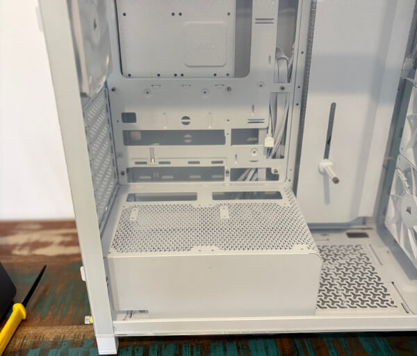 AB98CD7D 9F26 4845 BEB6 F99E436AF326 1 105 c Corsair FRAME 4000X RS Review: A Modular Mid-Tower Built for Customisation