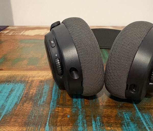 F86F7AF9 46CF 4DEA B9B3 675007C367B2 1 105 c SteelSeries Arctis Nova 7 Wireless Gen 2 Review: Wireless Freedom Across Every Platform