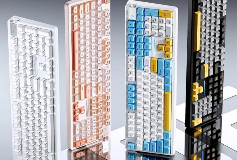 HP GT06 mechanical keyboard shown in full-size layout with RGB backlighting