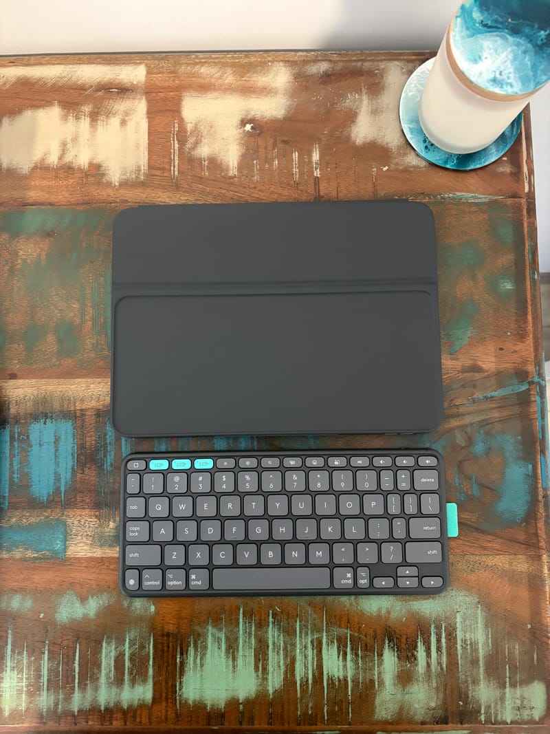 Logitech Flip Folio Review: A Detachable Keyboard That Just Works 10 Logitech Flip Folio