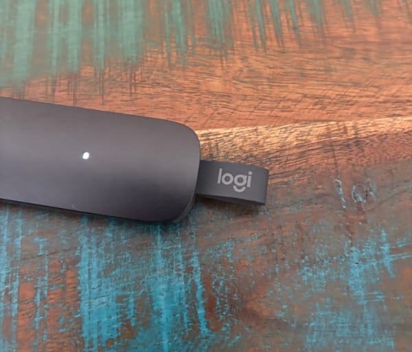 Logitech Spotlight 2 Presenter Review: Haptic Precision for Modern Presenters 6 Logitech Spotlight 2 Presenter