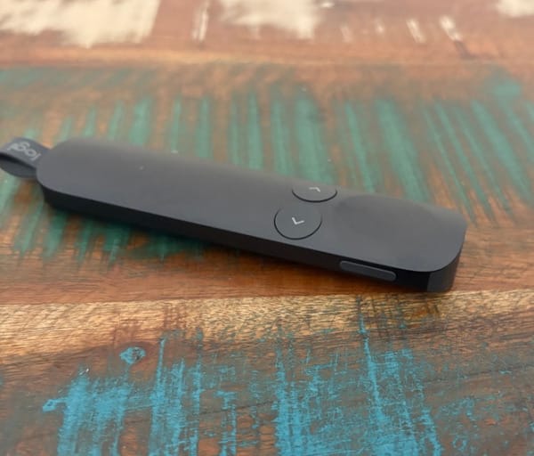 Logitech Spotlight 2 Presenter Review: Haptic Precision for Modern Presenters 1 Logitech Spotlight 2 Presenter