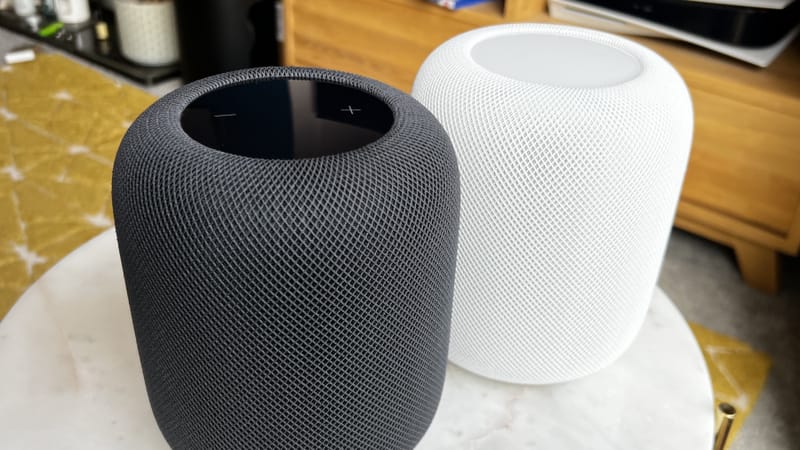 Bluesound speaker displaying the BluOS app with Bluesound Apple Music integration active